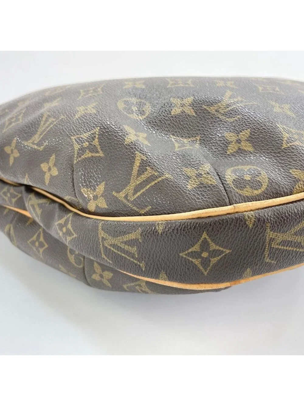 Louis Vuitton Shoulder Bag Croissant GM
